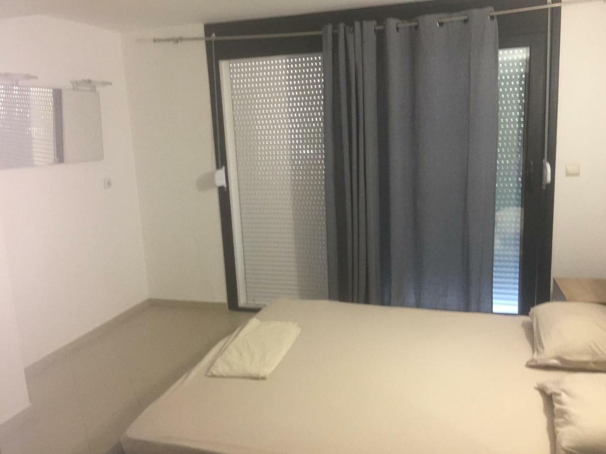 Ferienwohnung Kriopigi Dimis And Efis 1 Exterior foto